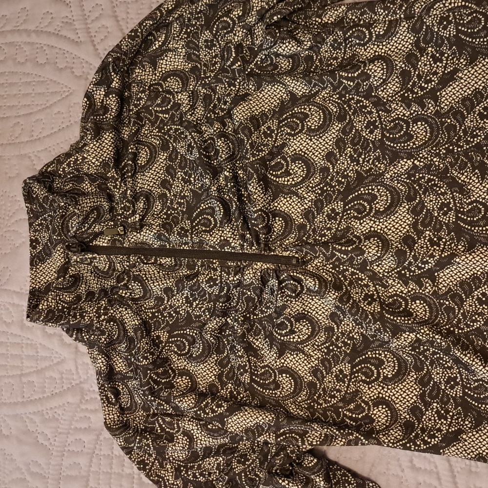 Eddie Bauer black and white paisley quarter zip top, size small